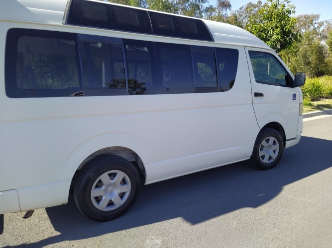 Toyota Hi Ace Welcab