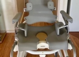 R82 Heron Toilet and Bathing Chair