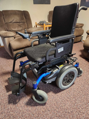 Quickie Xplore 2 Wheelchair