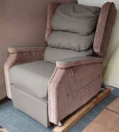 Configure Comfort Lift Chair