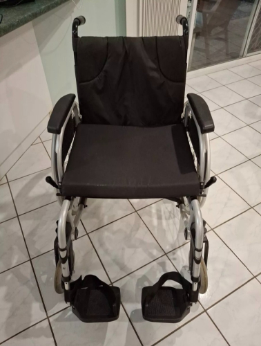 Aspire Evoke 2 Manual Wheelchair