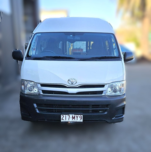 6424_toyota_commuter_wav_1