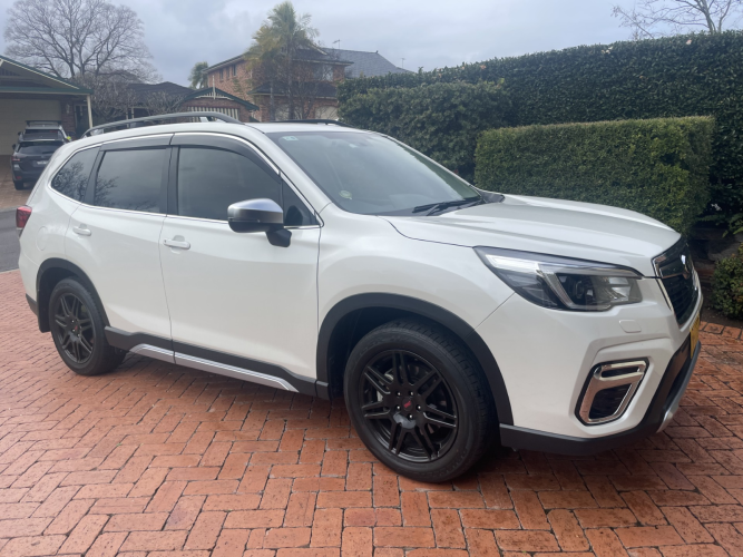 6456_a_side-view_image_of_the_my20_subaru_forester_premium