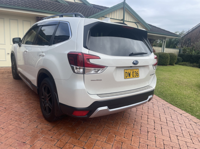 6456_an_image_of_the_rear_of_the_my20_subaru_forester