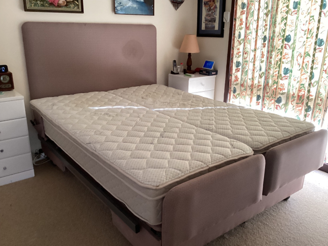 Novacorr Hi-Lo Queen Size Companion Bed