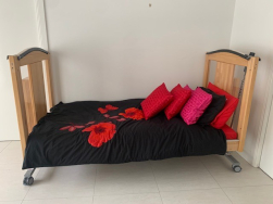 Medifab Safe Surround Genie Bed