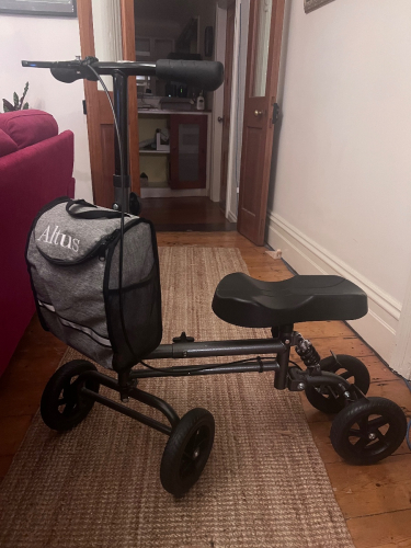 Altus Knee Mobility Scooter