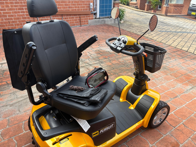 Pride Pathrider 130XL Pursuit Electric Scooter