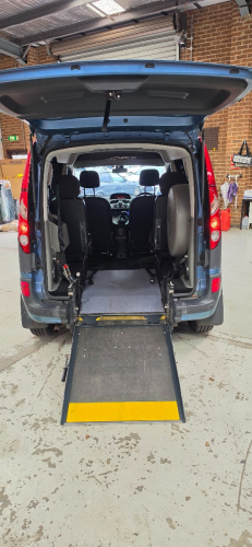 2012 Renault Kangoo with Rear Ramp Access