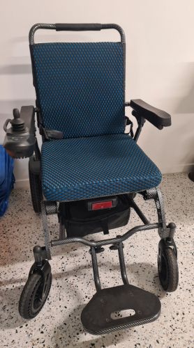 120LA-B Powered Wheelchair.