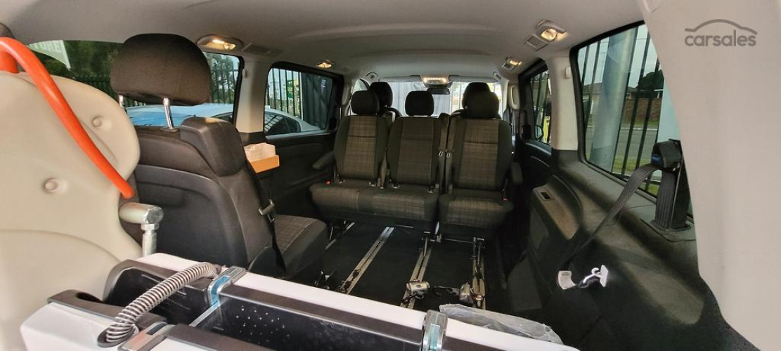 9225_interior_back