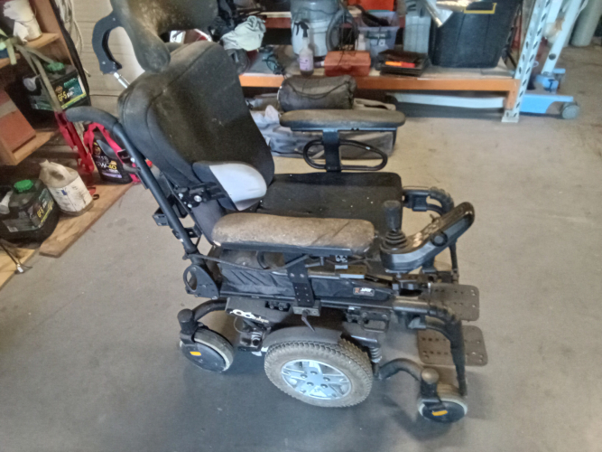 Free Electric wheelchair