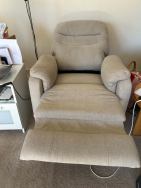 Thoreom Concepts Recliner (petite)