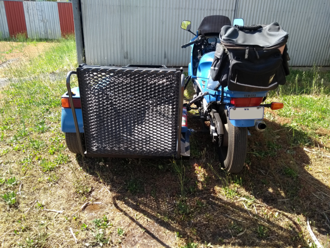 9266_fj1200_rear_view