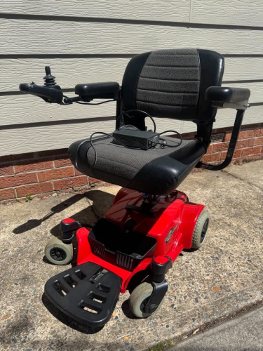 Pride Go Chair