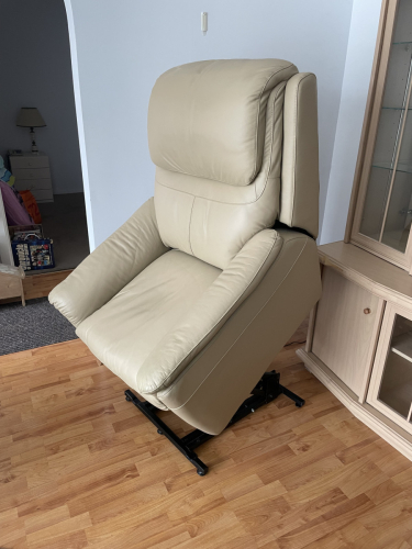Montaine Lift Recliner Chair