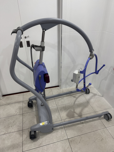 Arjo Hoist