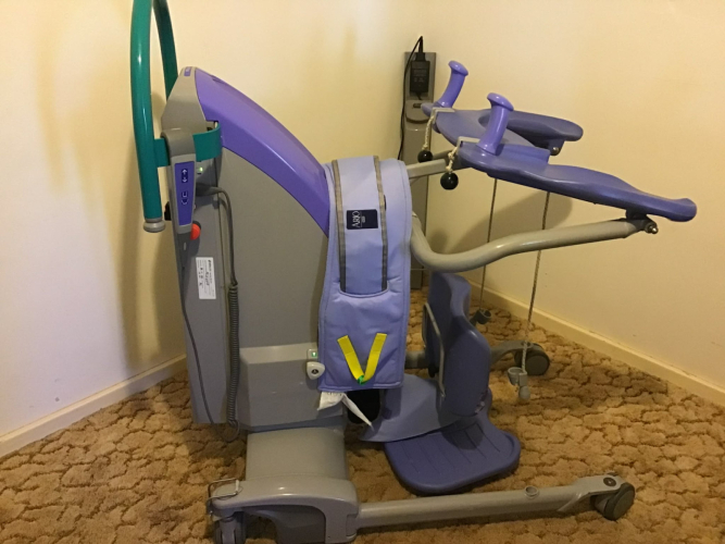 Sara Plus Sit-to-Stand Lifter