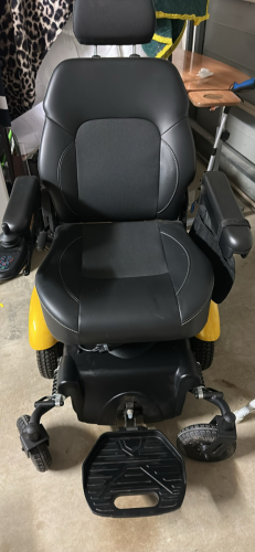 Merits Maverick 14 Heavy Duty Power Wheelchair in Gold