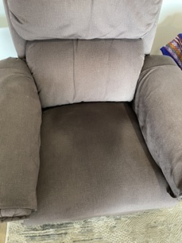 9842_1_chair_footrest_down