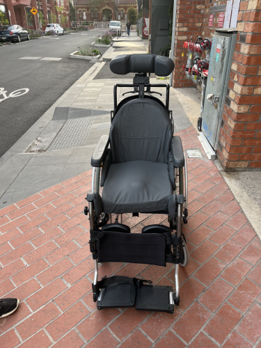 Breezy Relax Wheelchair