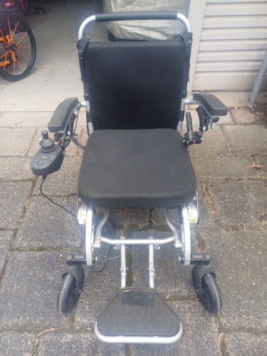 Motorised wheelchair